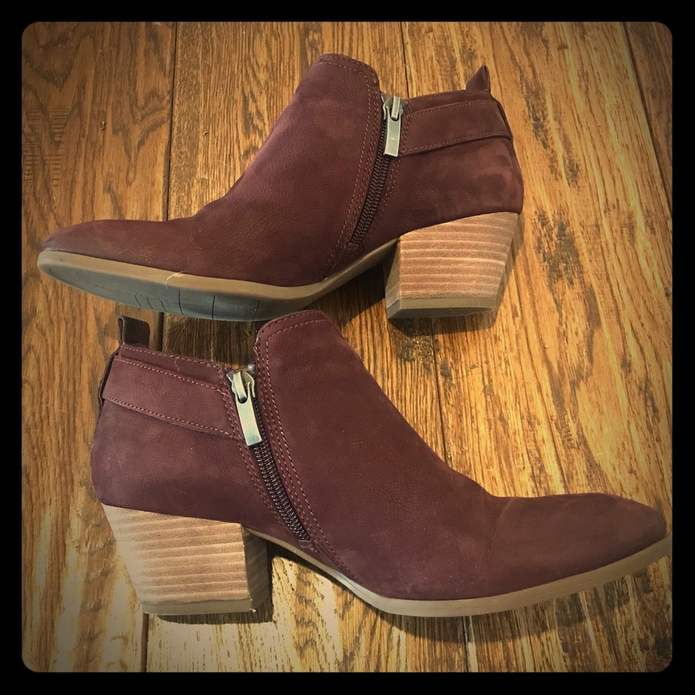 Franco Sarto “Garfield” suede ankle booties